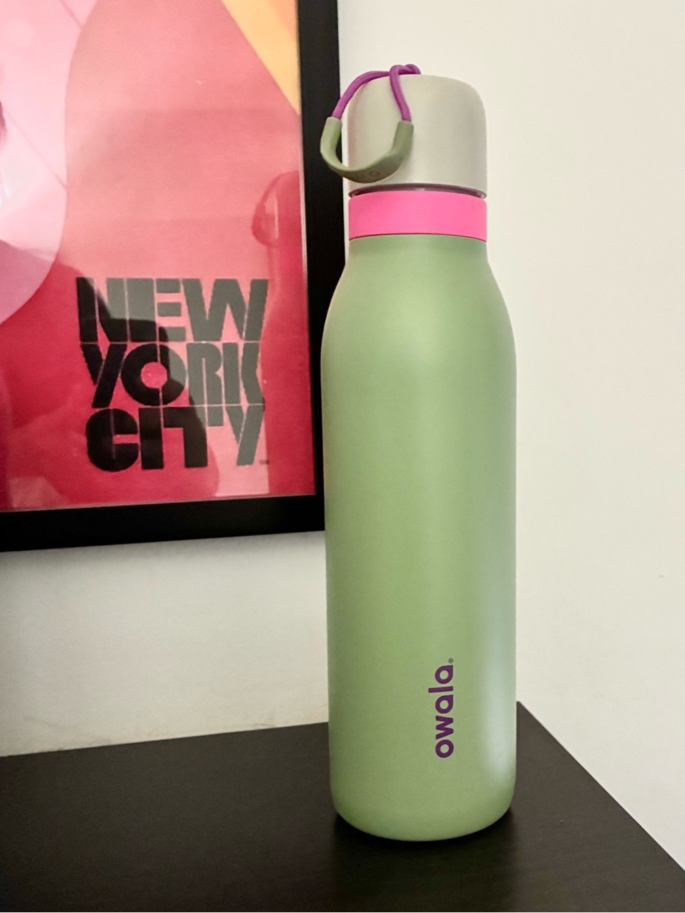 ❤️ Owala Water Bottle FreeSip Twist 18oz Neo Sage Green - Picture 3 of 7